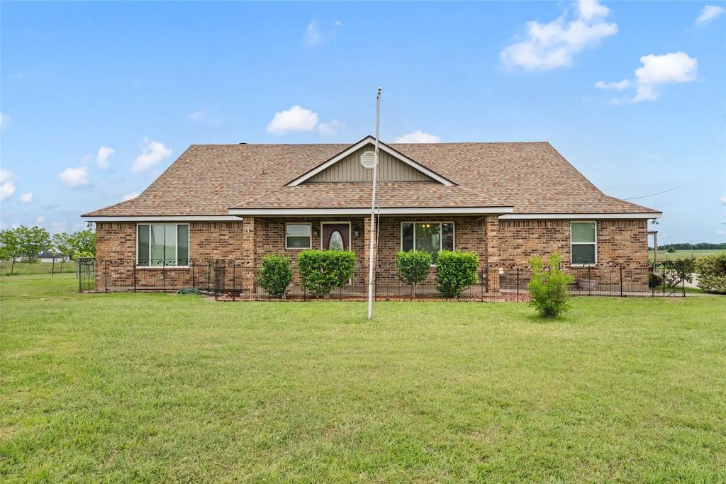 216 Monument Trail, Lorena