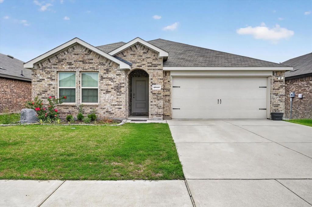 2812 Royal, Denton