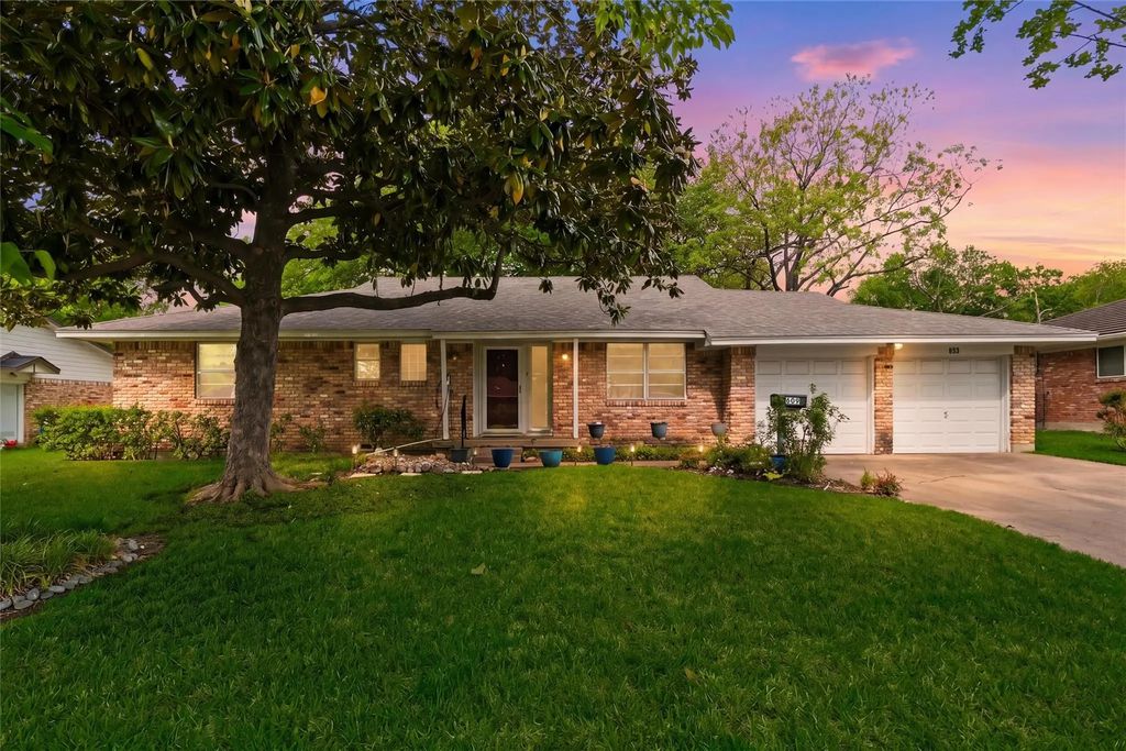 609 Dennis Drive, DeSoto