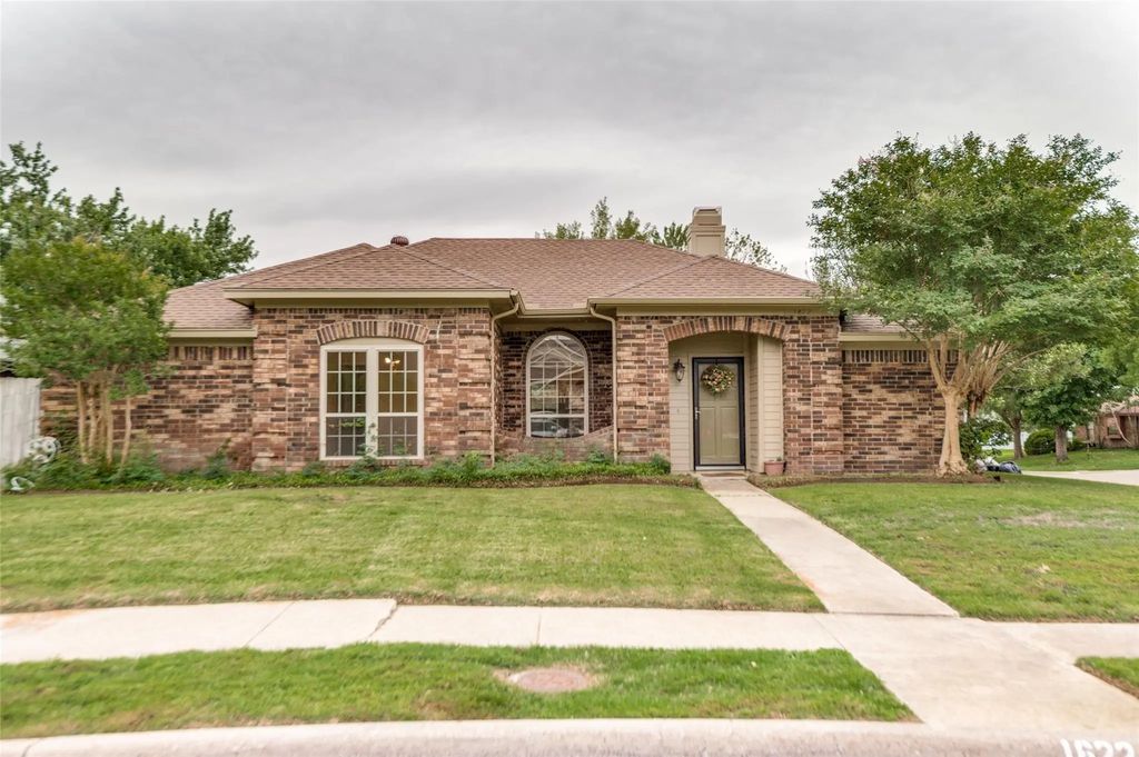 1622 Palisades Drive, Carrollton