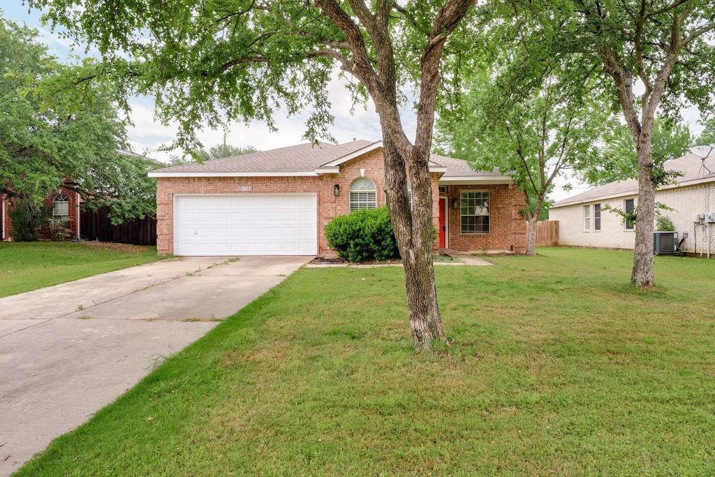 1305 Marble Cove Lane, Denton