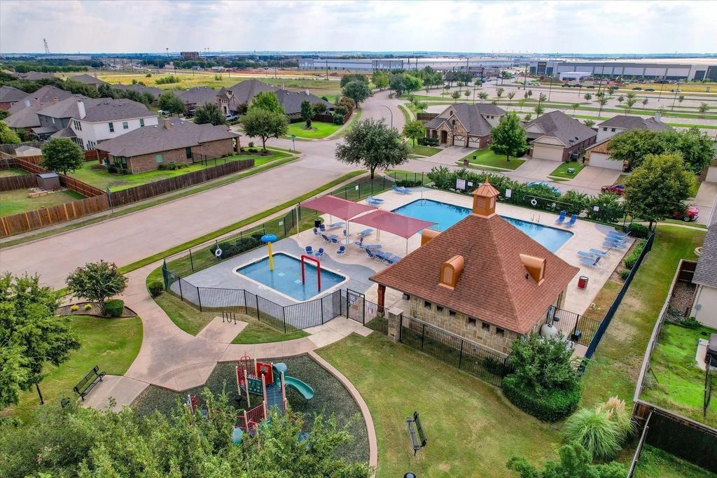 1312 Amazon Drive, Fort Worth