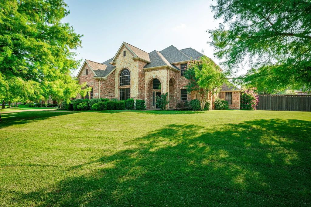 703 Mockingbird Drive, Murphy