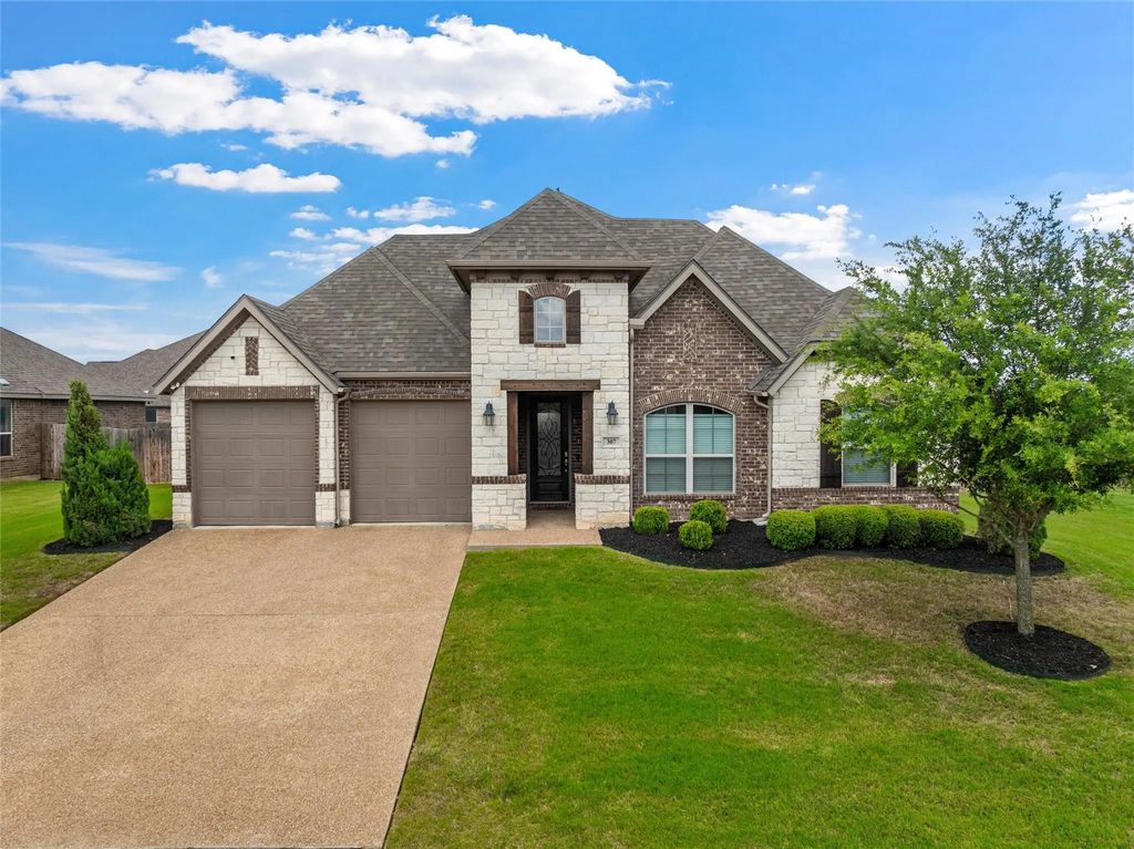 307 Oak Meadow Trail, Waco