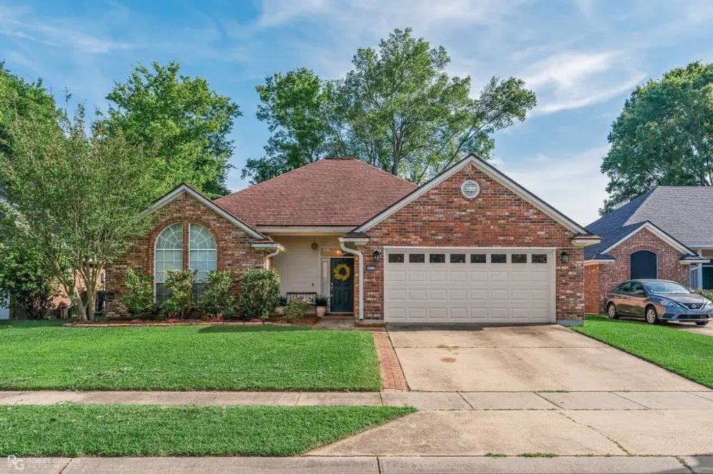 5912 Summerville Lane, Bossier City