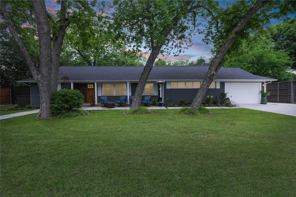 805 Finch Avenue, McKinney