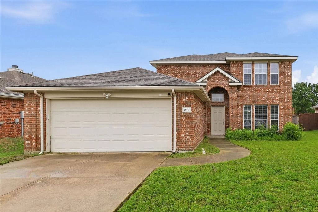 213 Tripp Trail, Denton