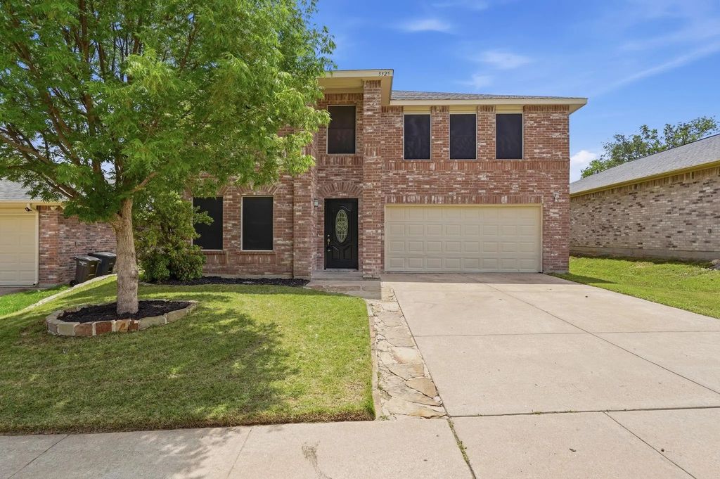 5325 Royal Birkdale Drive, Fort Worth