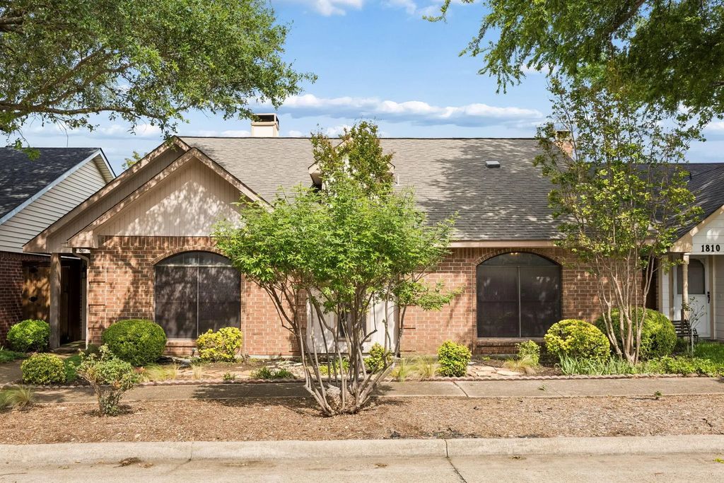 1814 Wyatt Drive, Garland