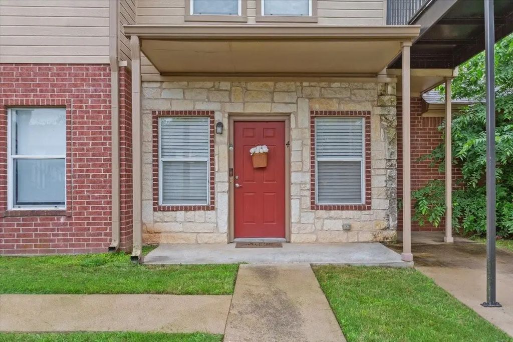 1401 Bagby Avenue 4, Waco