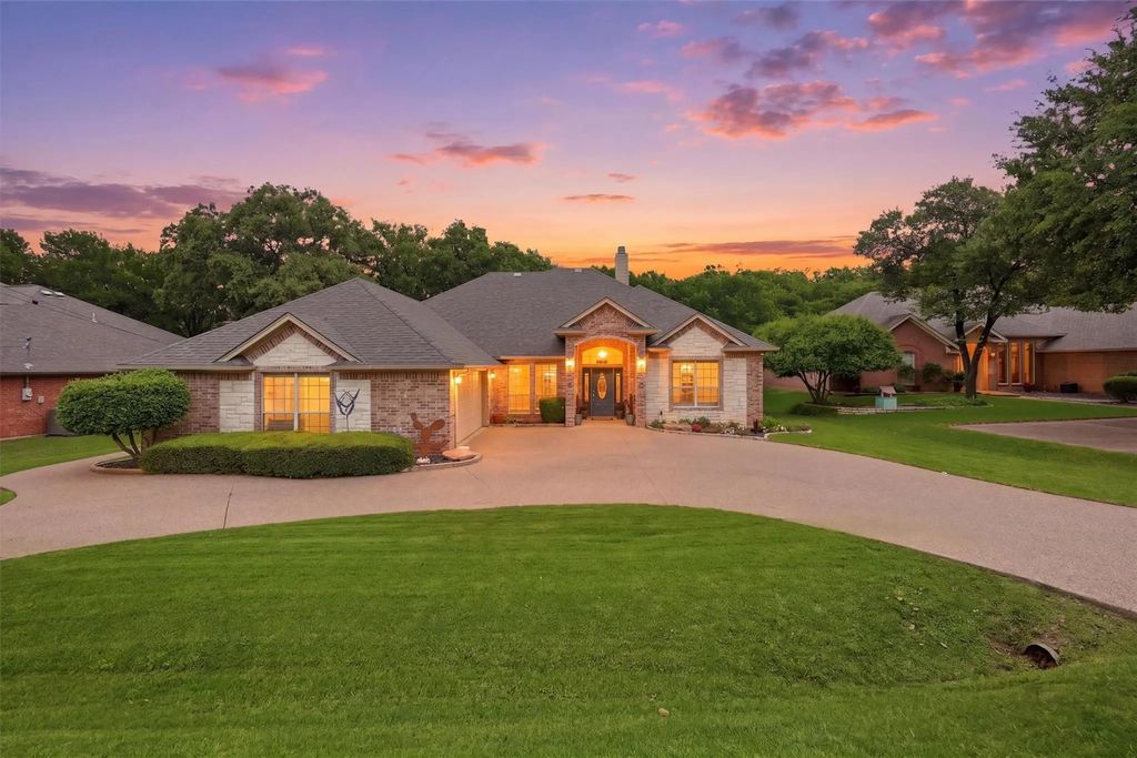 4104 Mojave Drive, Granbury