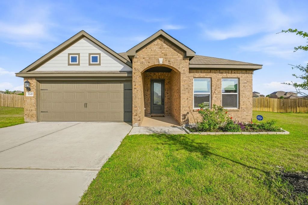 1145 Sleepy Owl Lane, Fort Worth