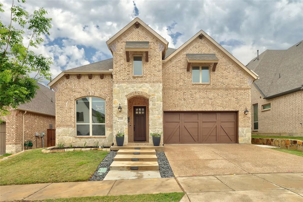4509 Tall Knight Lane, Carrollton