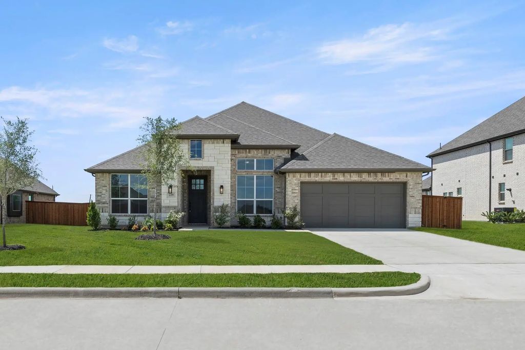 229 Harmony Avenue, Forney