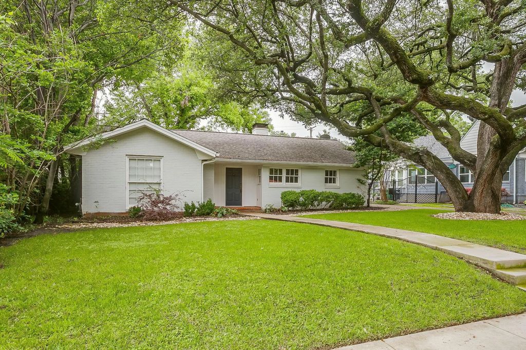 2013 Huntington Lane, Fort Worth