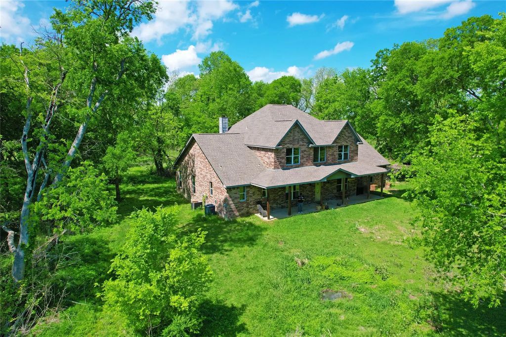 655 Saint Clair Road, Ennis