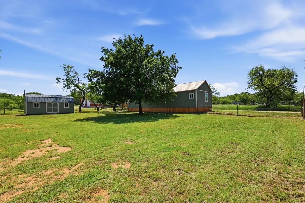 219 Cumberland Trail, Bridgeport