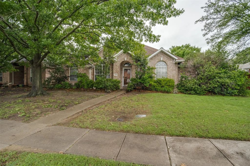 1208 Spring Creek Drive, Allen