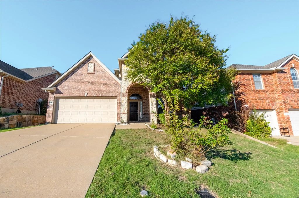 1067 Valley Vista Drive, Irving
