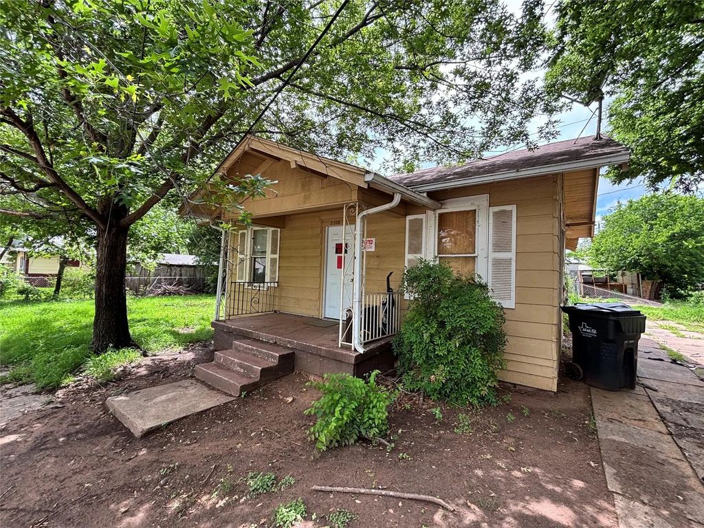 2006 Giddings Street, Wichita Falls