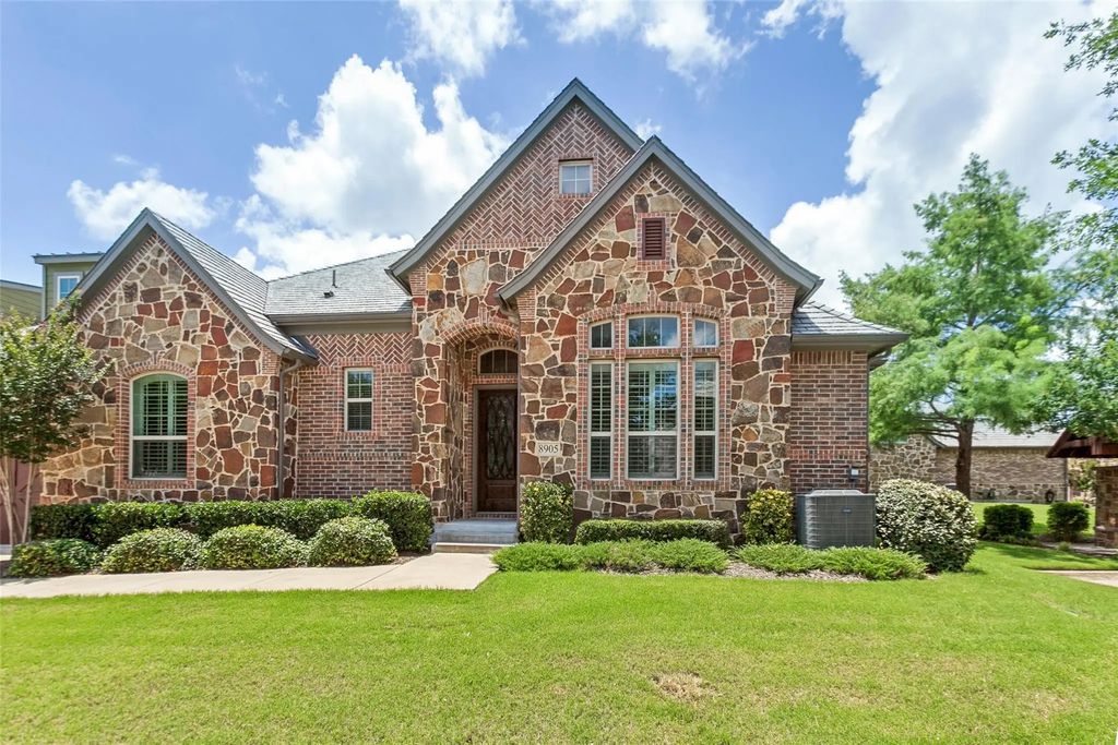 8905 Woodheath Circle, McKinney