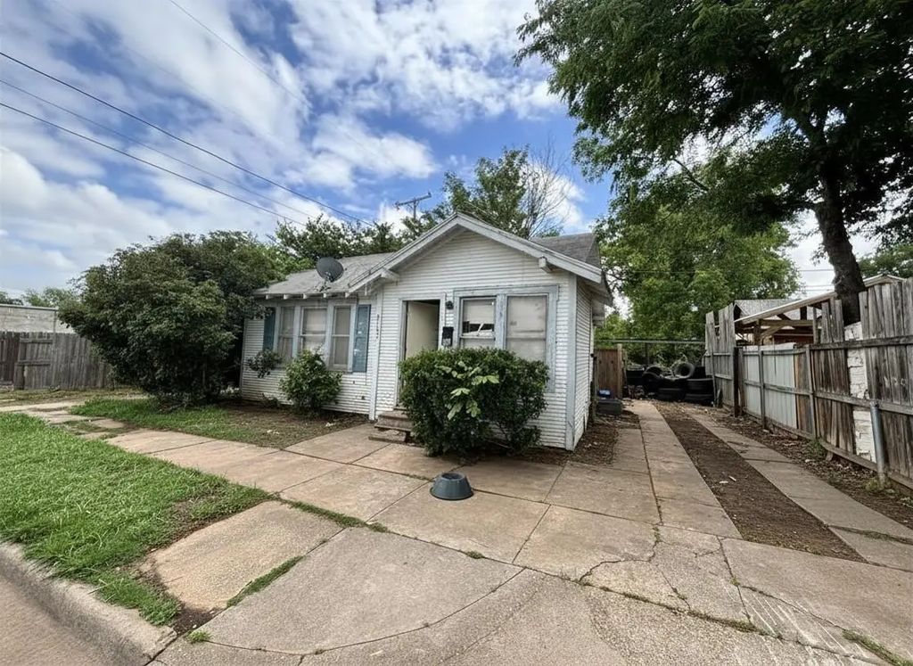 2107 Avenue I, Wichita Falls