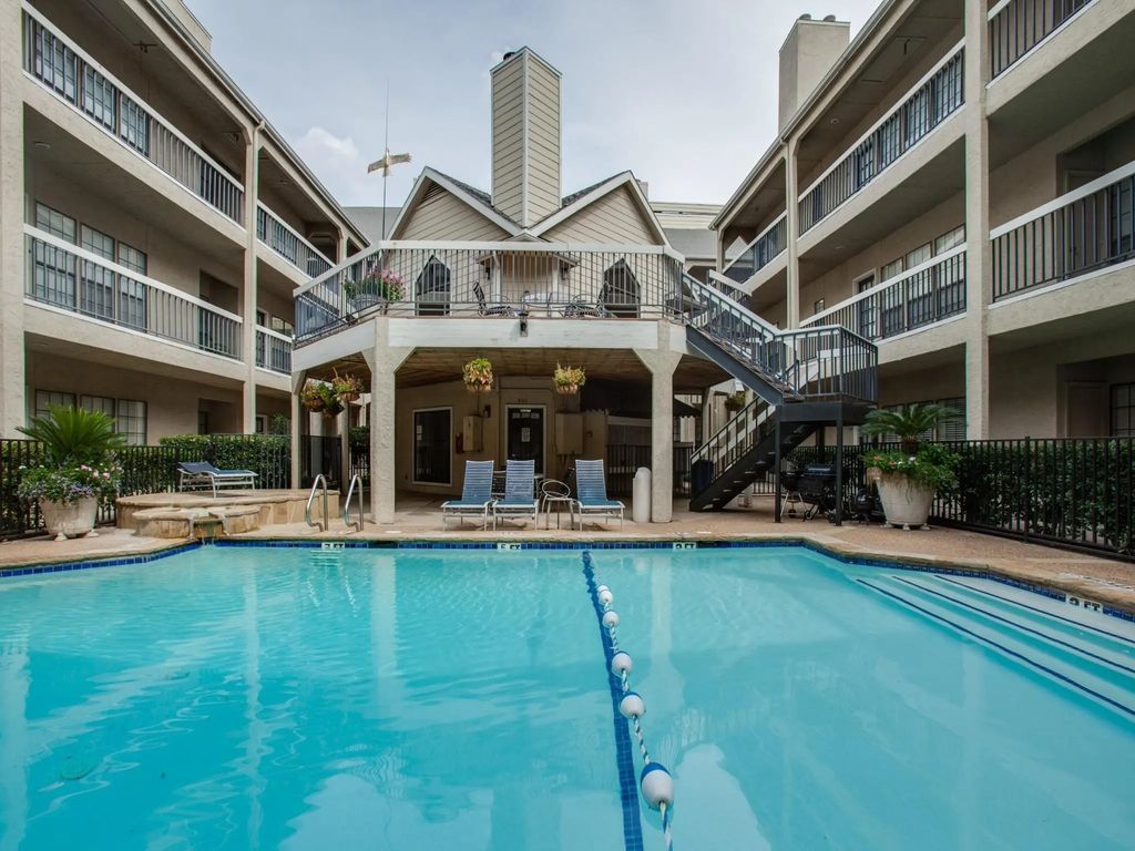 4800 W Lovers Lane 512, Dallas