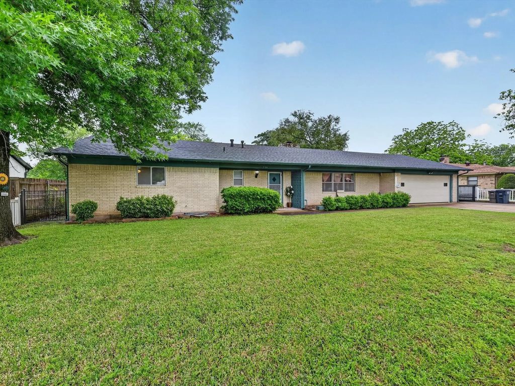 720 Alsue Street, Fort Worth