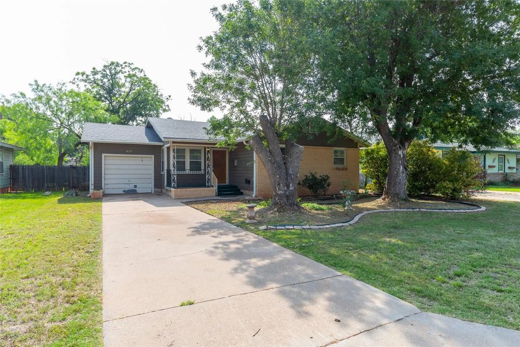 617 Briarwood Street, Abilene