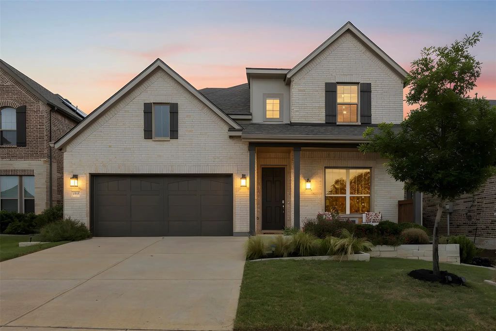 6908 Copperhead Trail, North Richland Hills