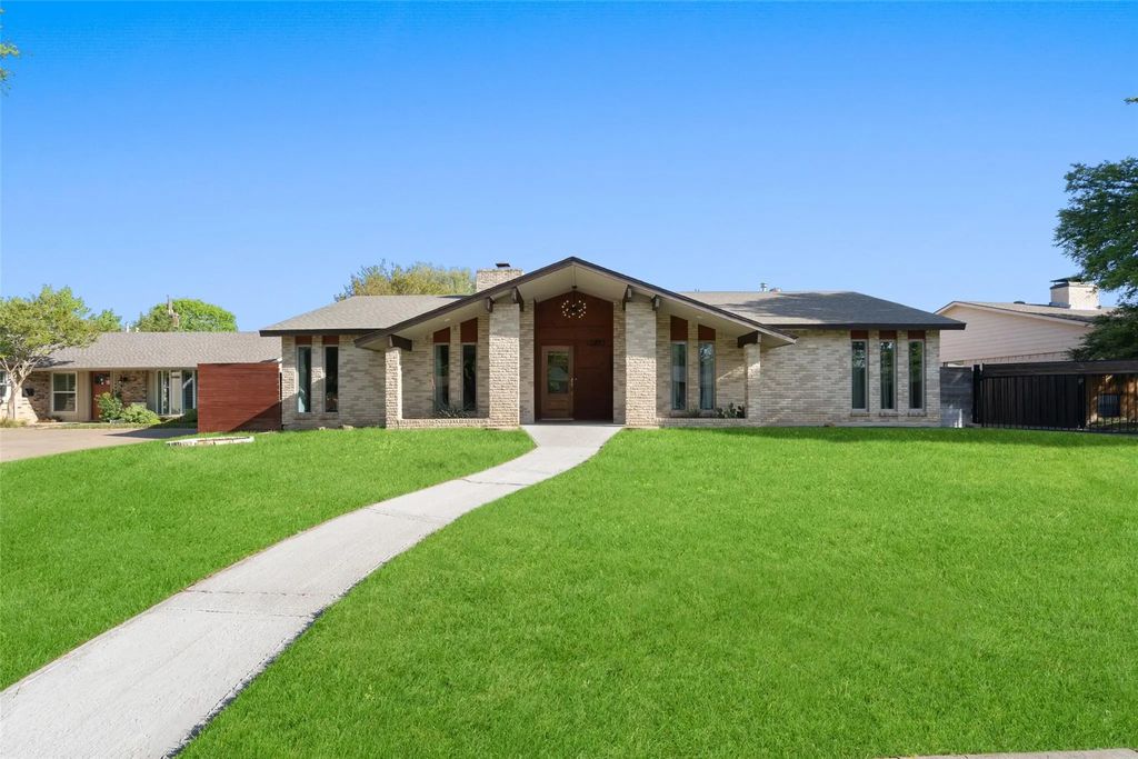 12455 High Meadow Drive, Dallas