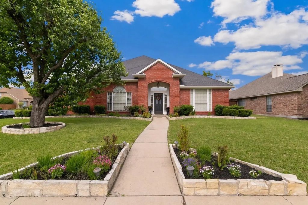 6701 Laramie Drive, Plano