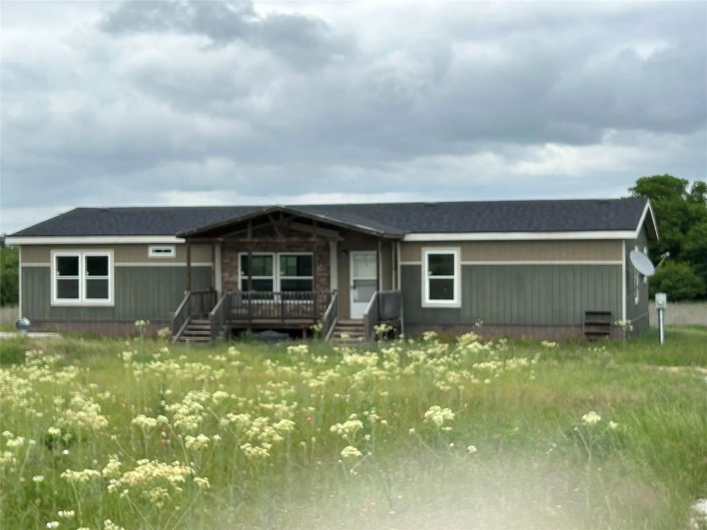 138 Hcr 2202 N, Aquilla