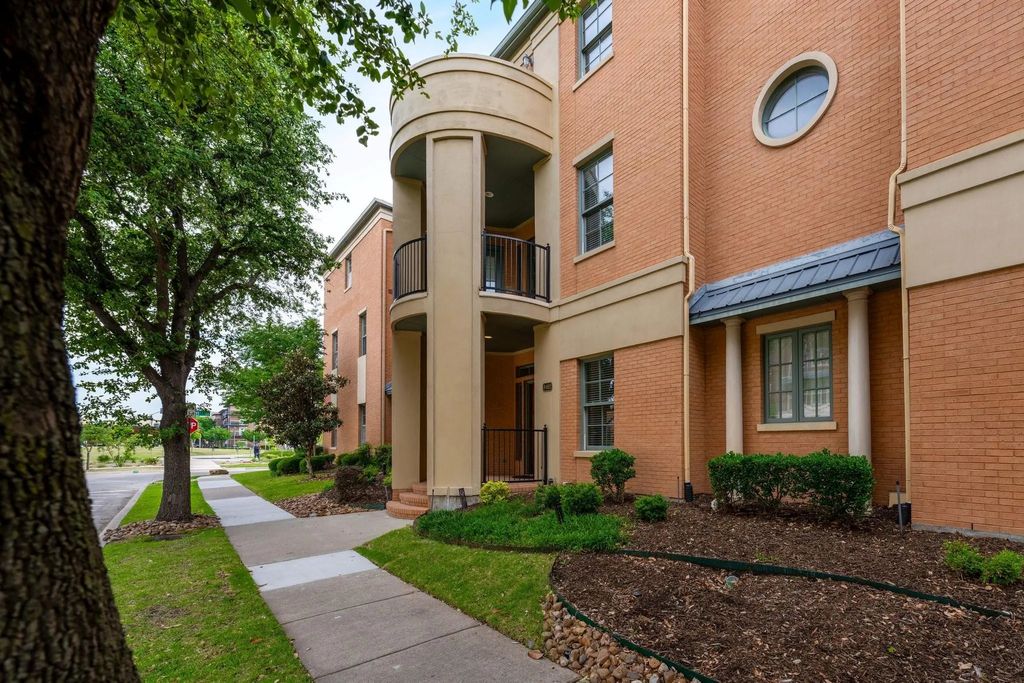 8462 Library Street, Frisco