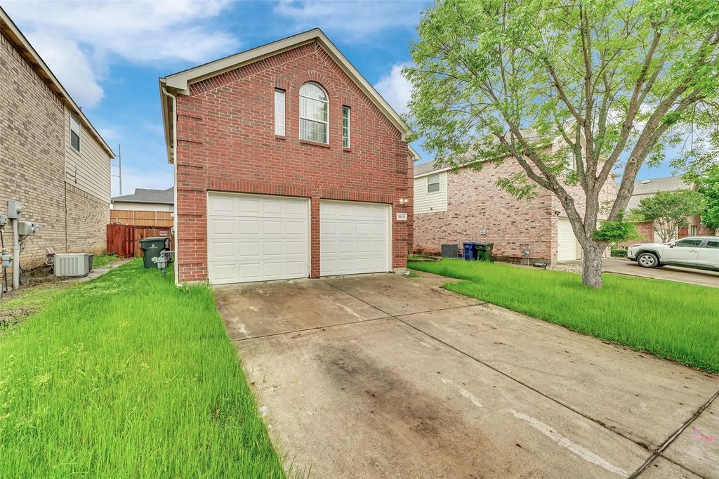 1970 Garrison Way, Garland