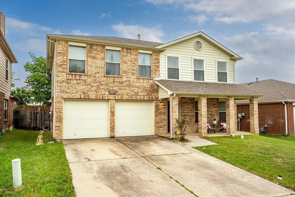 1736 White Feather Lane, Fort Worth