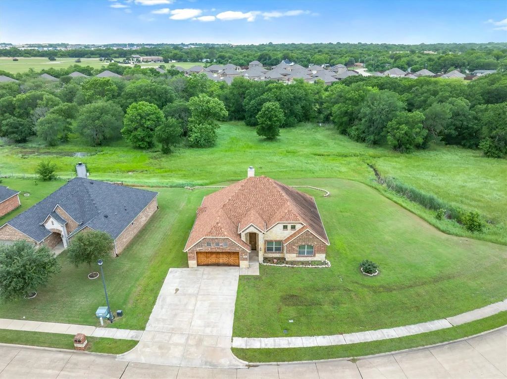 2001 Chapel Creek Drive, Kaufman