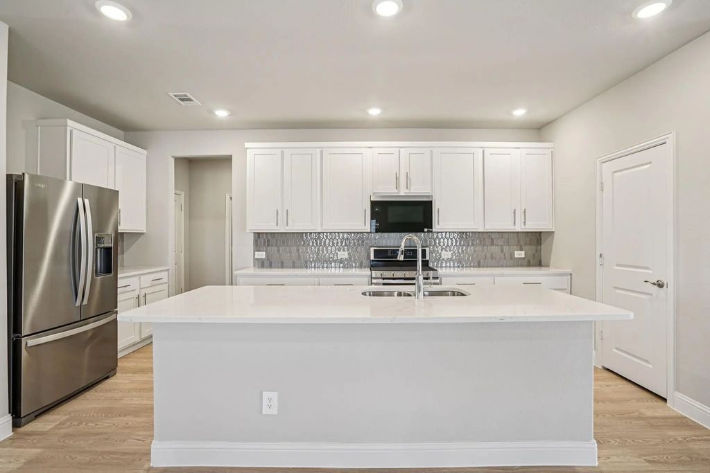 2211 Currents Road, Princeton