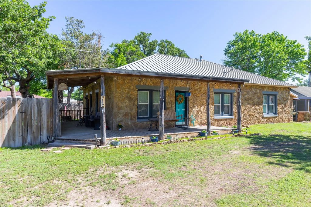 712 Tanglewood Drive, Clyde