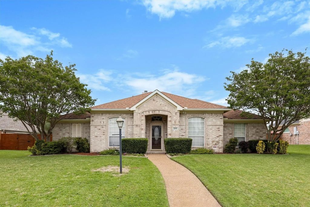 1205 Wicklow Lane, Garland