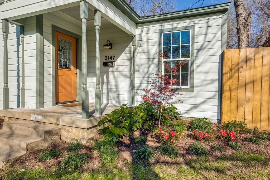3147 Hedgerow Drive, Dallas