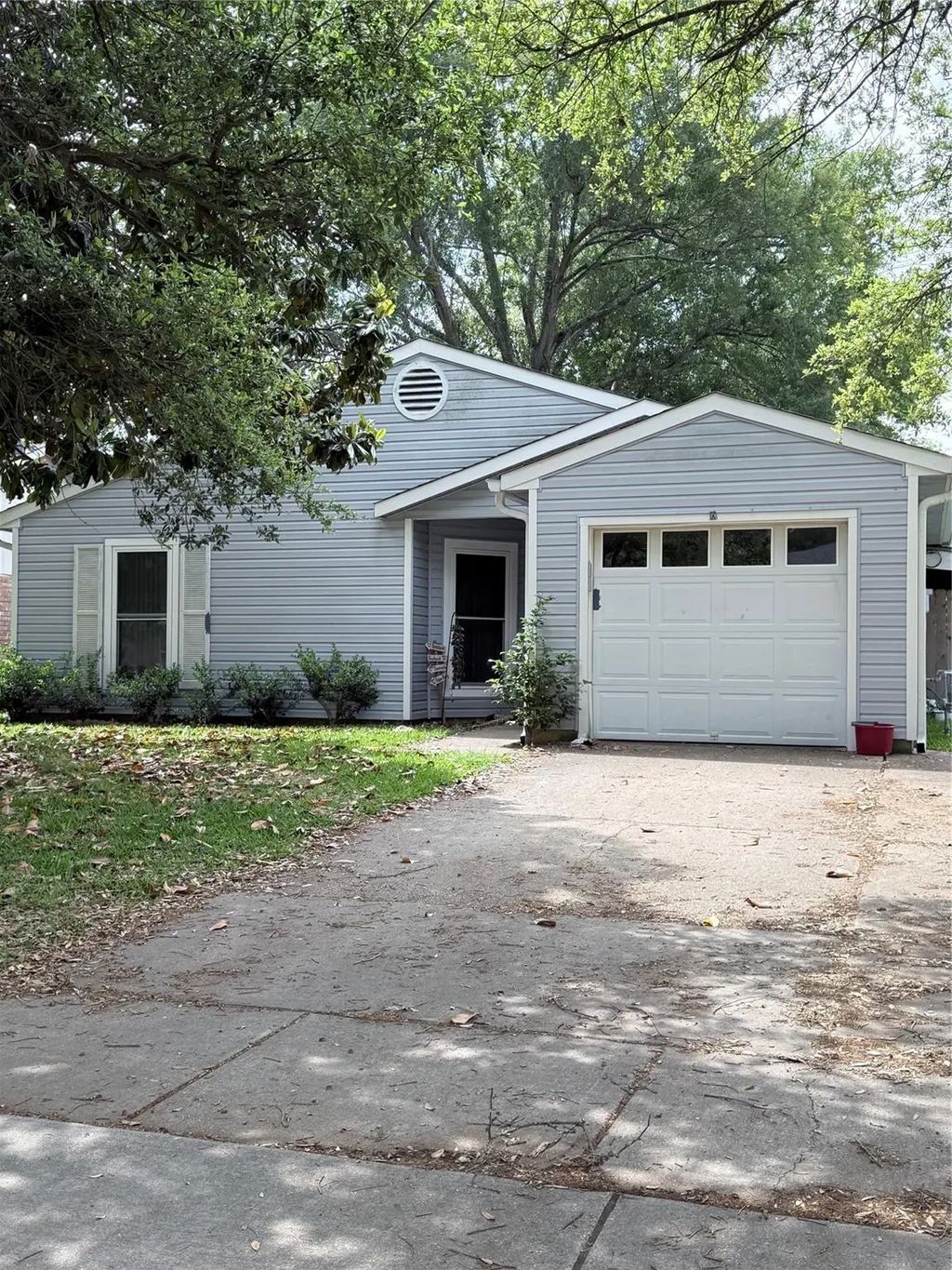 2104 Gen Forrest Drive, Bossier City