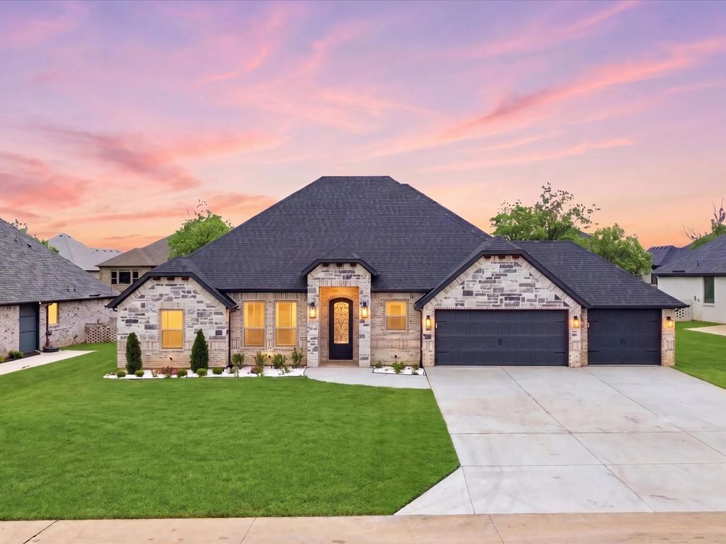 3711 Tremont Lane, Granbury