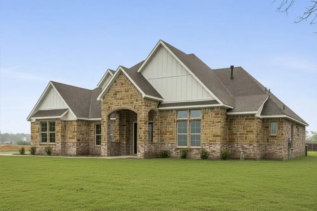 9774 County Road 502, Blue Ridge