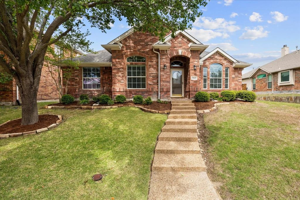2842 Misty Ridge Lane, Rockwall