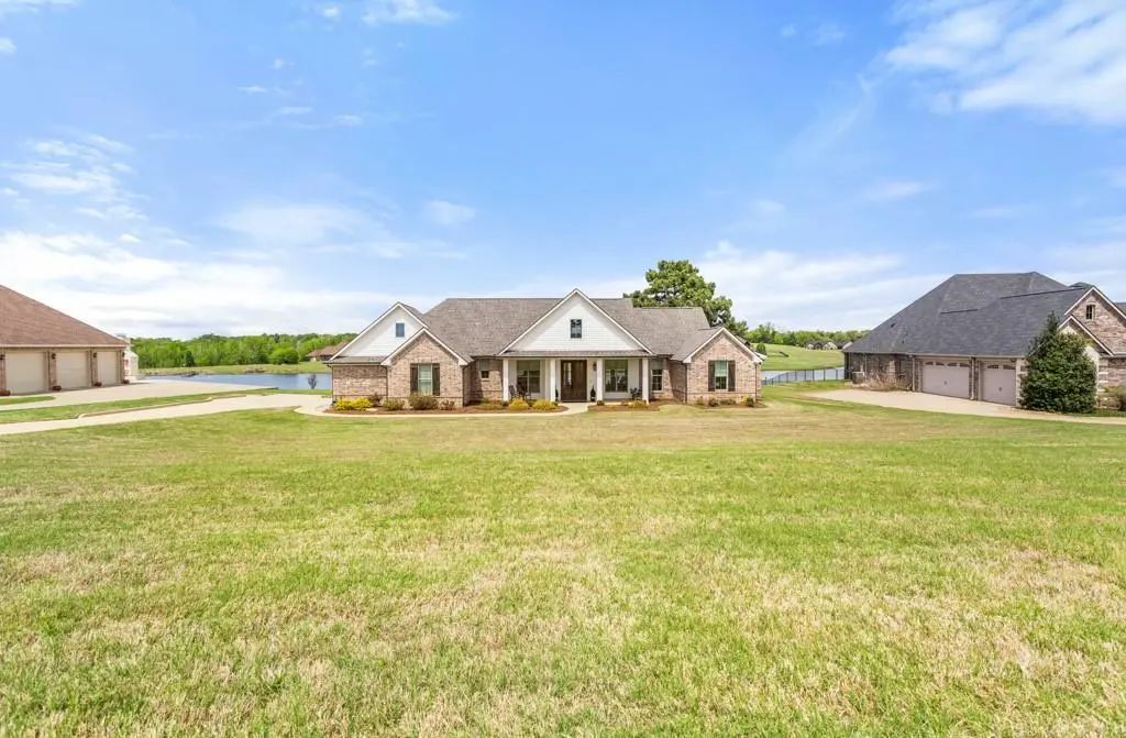 23630 Champion Drive, Lindale