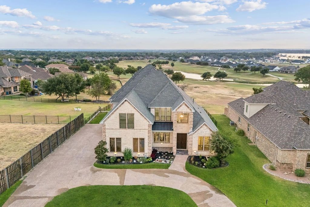 12509 Avondale Ridge Drive, Fort Worth