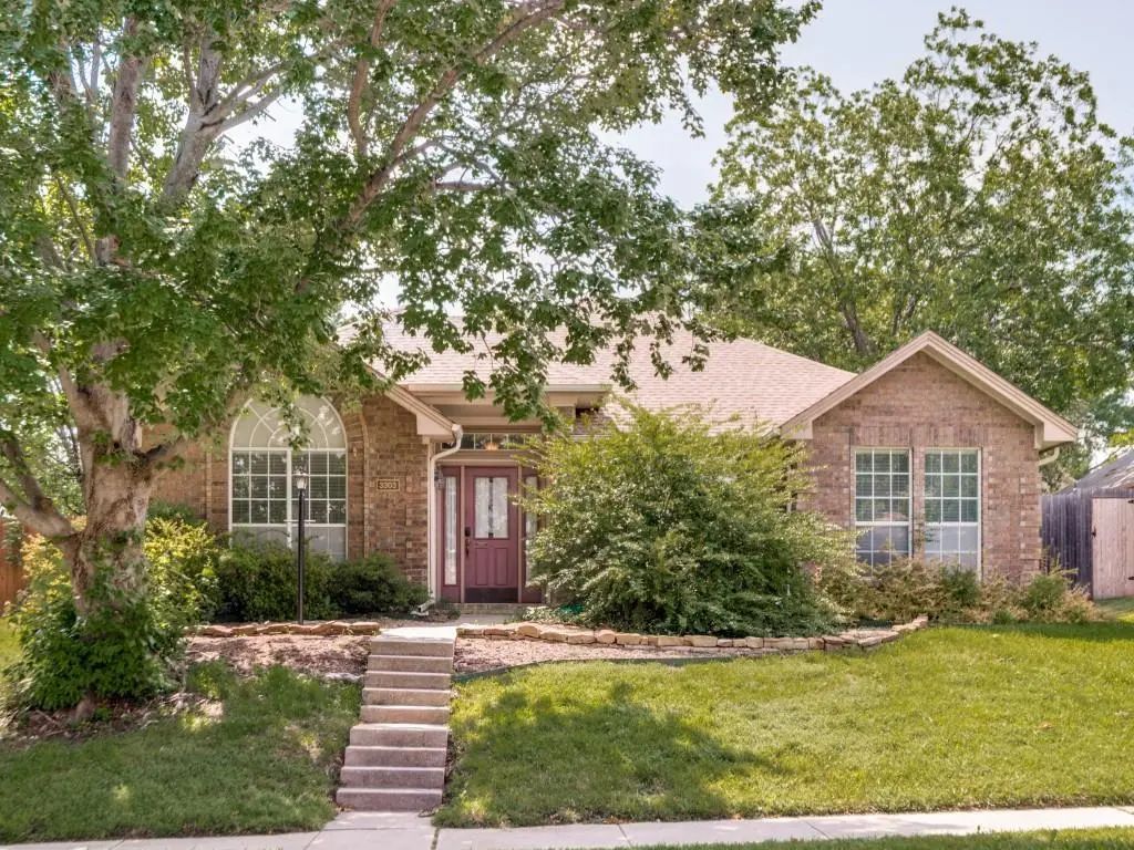 3303 Greenglen Circle, Carrollton