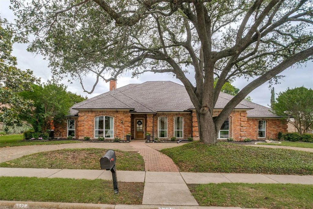 3328 Whiffletree Drive, Plano