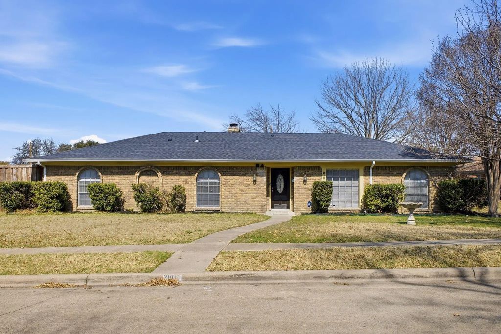 2101 Forestcrest Drive, Plano
